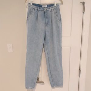 High Rise Jeans